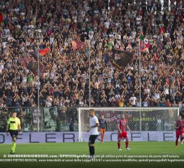 Tanta voglia di Cremo: 500 tifosi grigiorossi in laguna