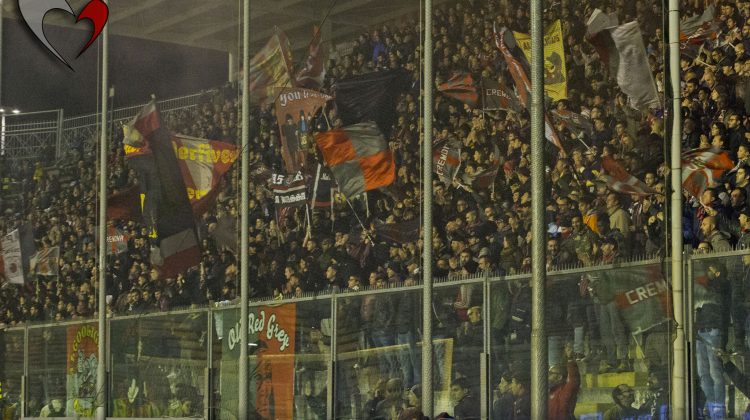 Lecce-Cremonese, le foto dei tifosi