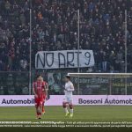 No Art 9 tifosi striscione curva sud cremo perugia