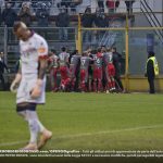 Esultanza cremonese gruppo cremo crotone gol boultam