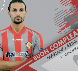 Auguri a Mariano Arini, il “Samurai” grigiorosso