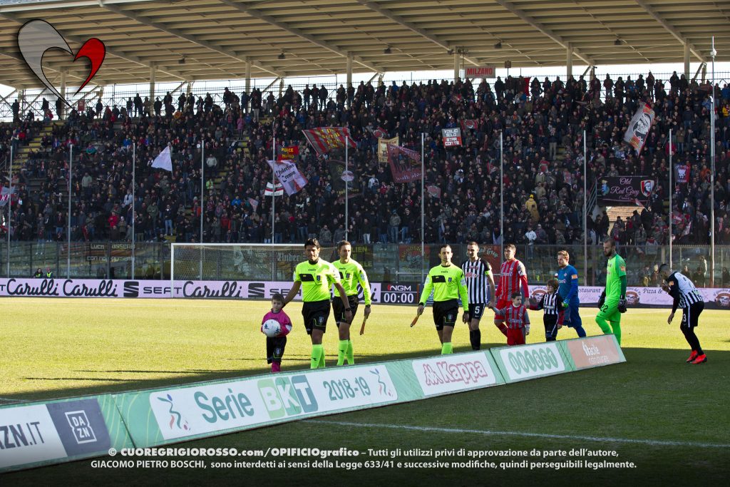 Salernitana-Cremonese, le foto dei tifosi