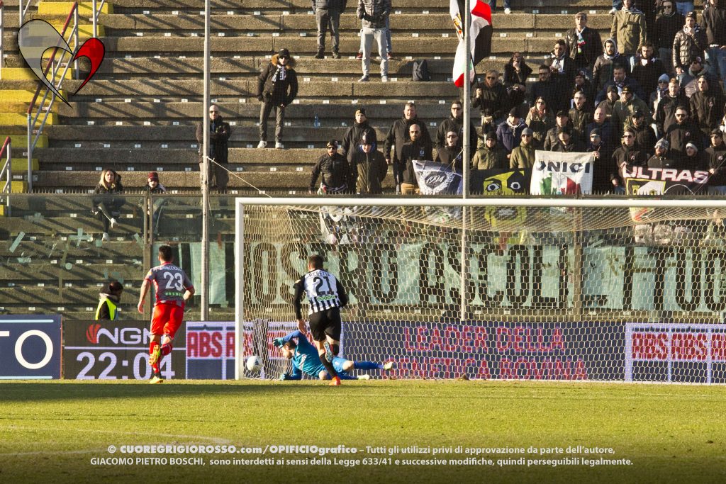 Cremo, che fragilità: se prendi gol è finita