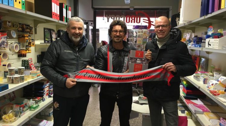 Consegnato l’Almanacco Grigiorosso al Ministro Toninelli