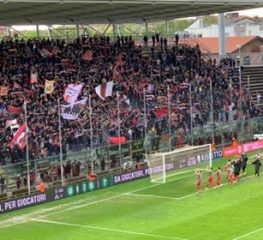 Crotone-Cremonese, aspettiamo i vostri scatti