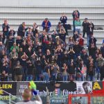 Tifosi cremonese a crotone, esultanza settore ospiti