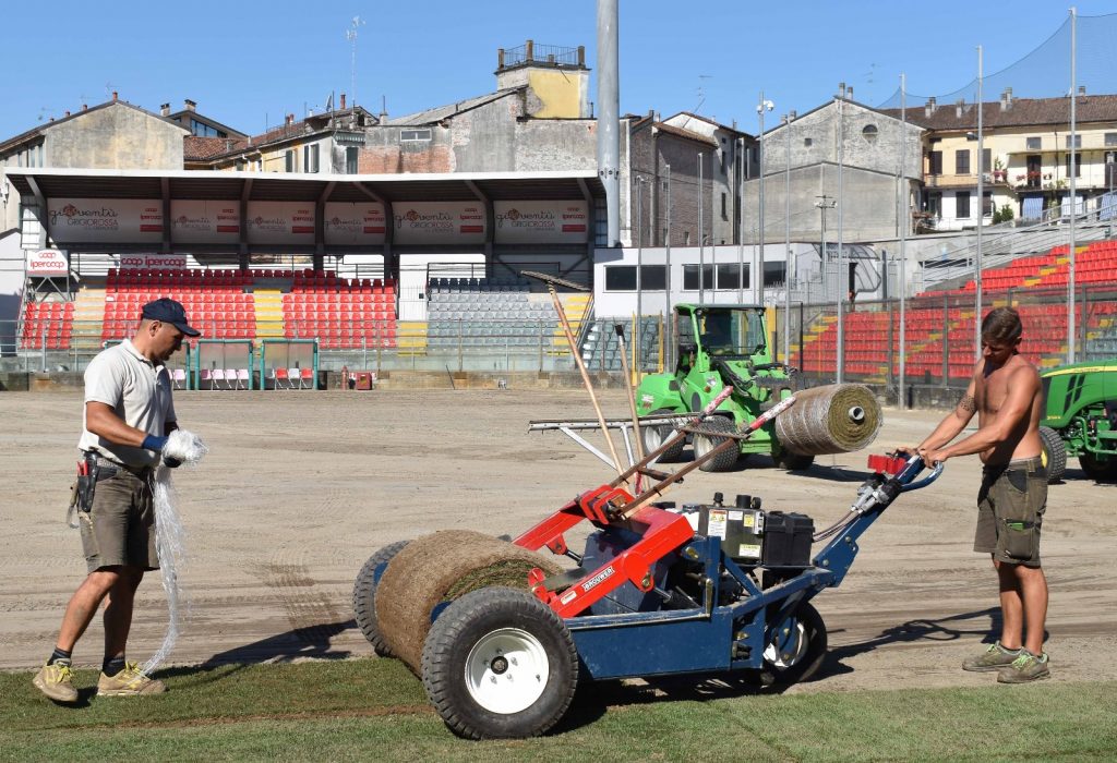 Stadio Zini quasi pronto: le foto della rizollatura