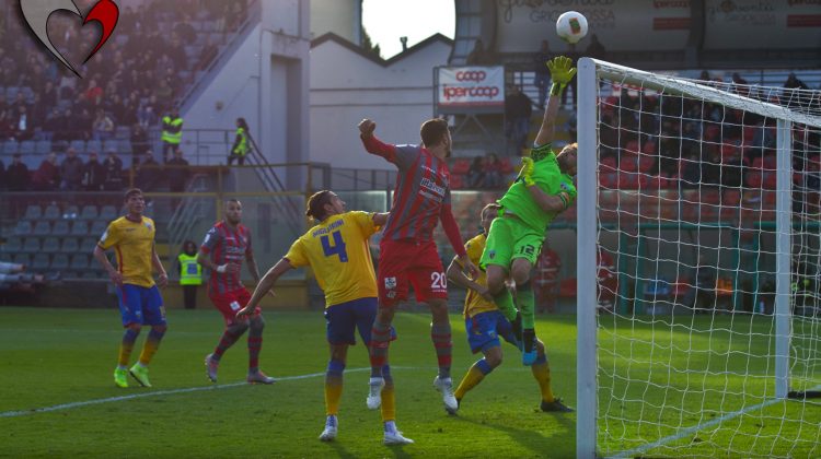 Le pagelle – Ravanelli l’ultimo a mollare. Zortea, che fatica sulla destra