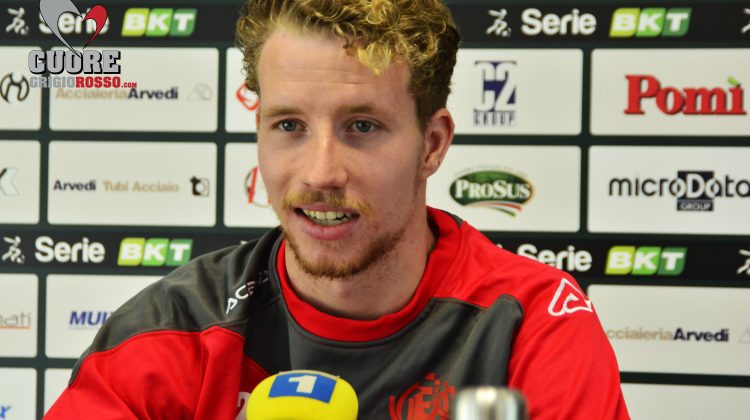 Auguri a Gustafson, ex regista grigiorosso