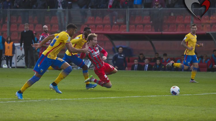 Giudice Sportivo, squalifica per Gustafson. Bisoli ammonito