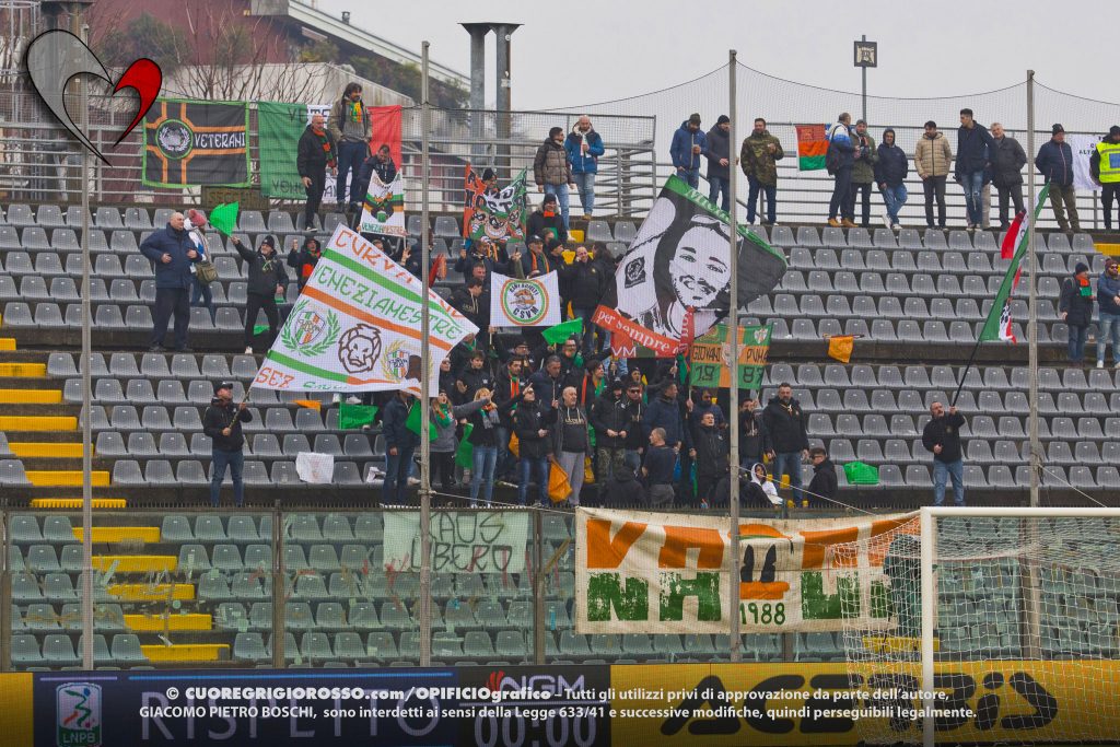 Serie B, playoff: vince il Venezia a Palermo la semifinale di andata