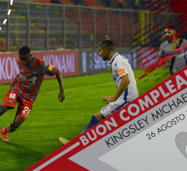 Tanti auguri a Kingsley, centrocampista grigiorosso