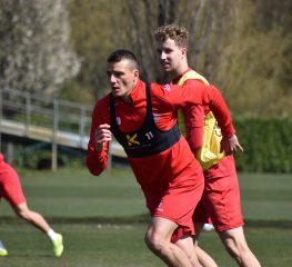 Cosenza-Cremonese, i convocati di Pecchia. Out Valeri