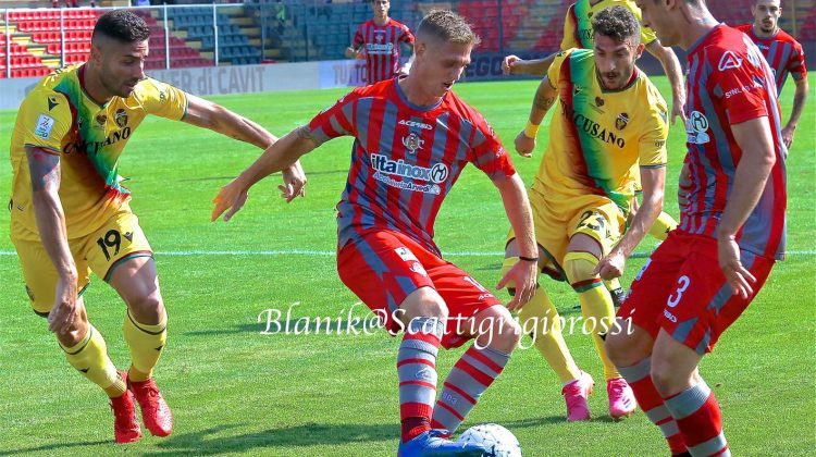 Alessandria-Cremonese, i convocati di Pecchia. Out Vido