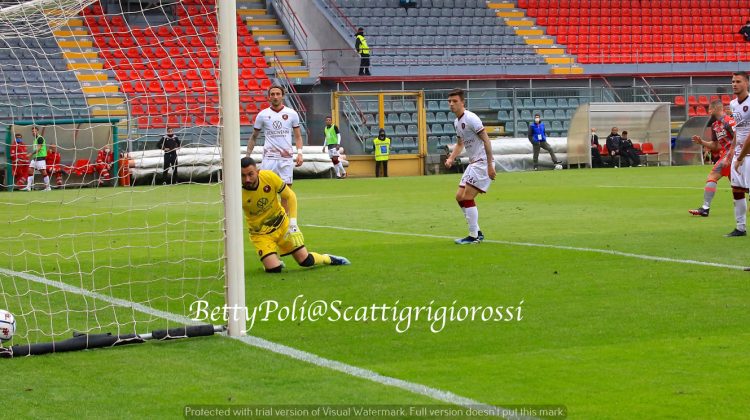 Reggina, Bellomo: «Giochiamo in casa e dobbiamo vincere»