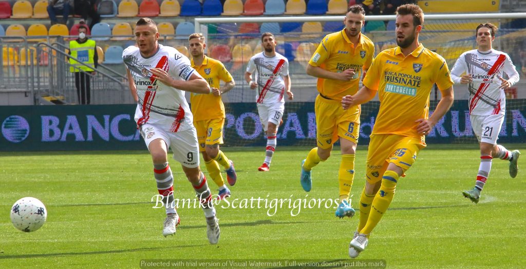 Serie B, i risultati: poker del Frosinone sul Monza