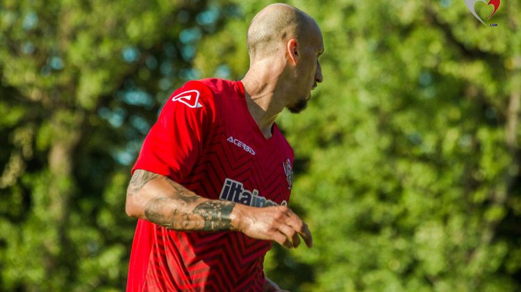 Bologna-Cremonese, i convocati di Ballardini. Ok Chiriches, fuori Dessers