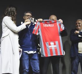 Cremonese, sorrisi e amarcord alla festa dei 120 anni