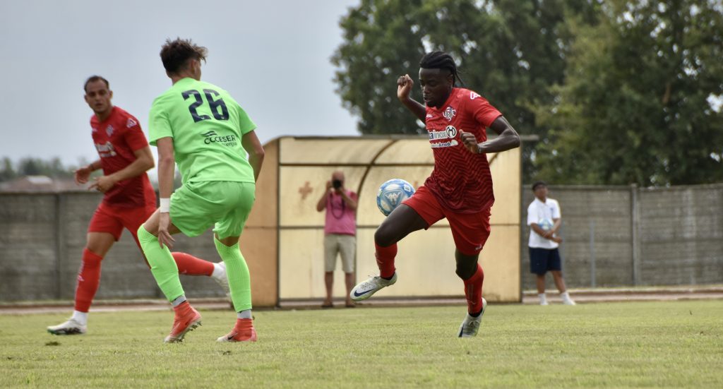 Cremo in prestito, Tenkorang operato al ginocchio