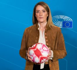 La Presidente del Parlamento Europeo Metsola plaude alla Lega B