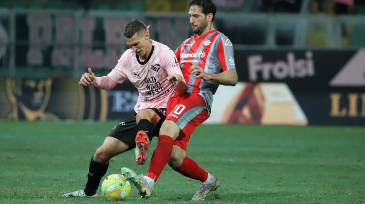 Cremonese, Vazquez squalificato e un altro centrocampista diffidato