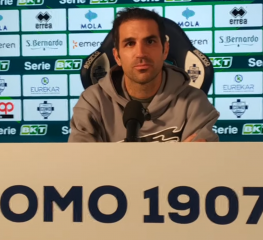 Como, Fabregas: «La Cremonese è una squadra in fiducia»