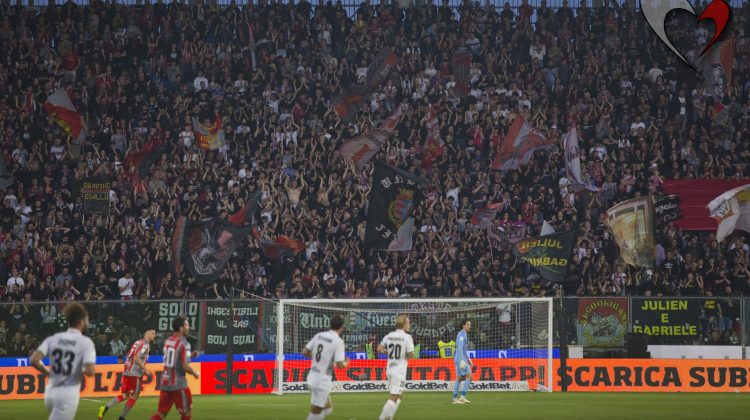 Cremonese, fischi allo Zini: solo 1-1 col Bari, prestazione negativa