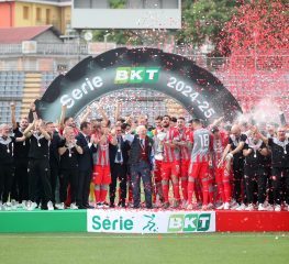 Cremonese, la grande festa allo Zini: «Siamo in Serie A!»