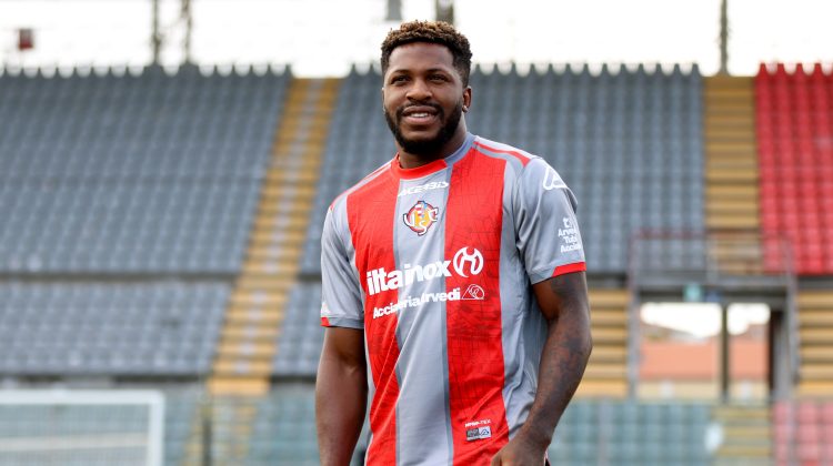 Cremonese, chi è Faris Moumbagna