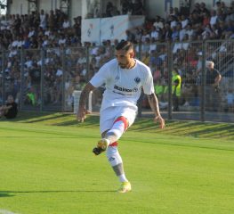 Lecce-Cremonese, Pezzella espulso nel finale