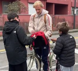 Cremonese, Thorsby va a casa in bici dopo la sfida col Milan